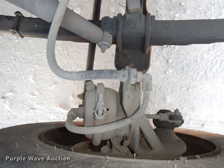 image for item DJ2752 1985 GMC Brigadier  semi truck