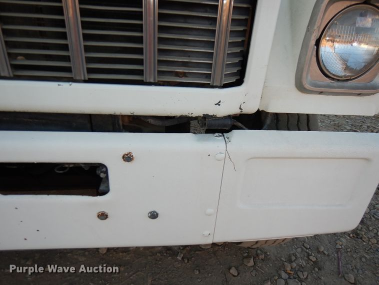 image for item DJ2752 1985 GMC Brigadier  semi truck