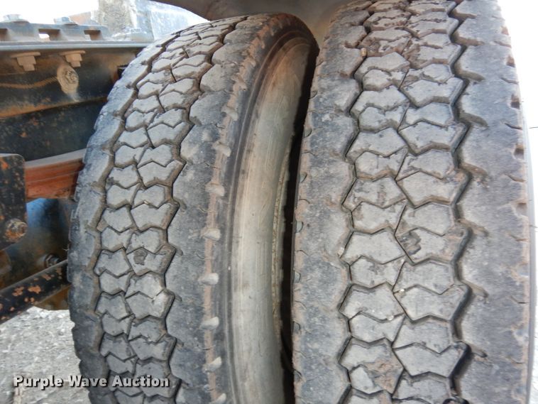 image for item DJ2752 1985 GMC Brigadier  semi truck