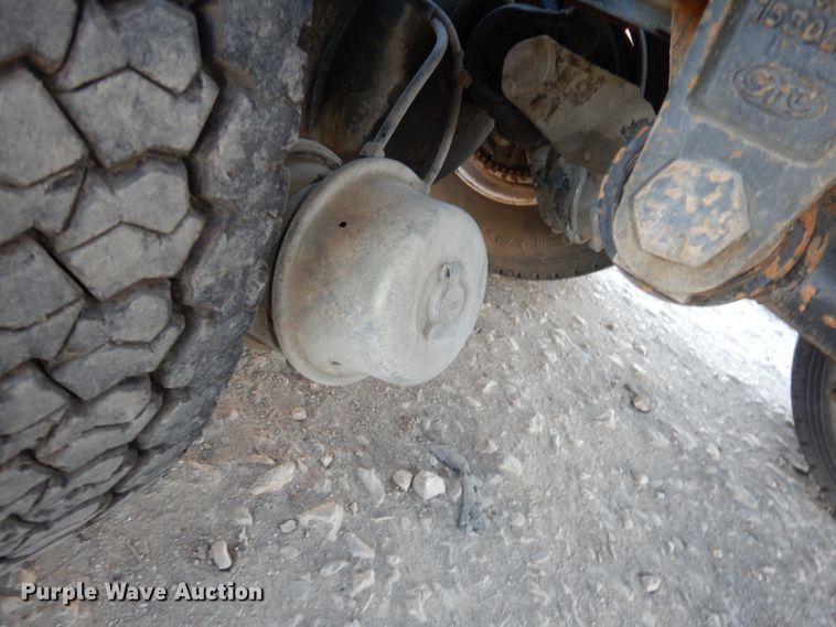 image for item DJ2752 1985 GMC Brigadier  semi truck