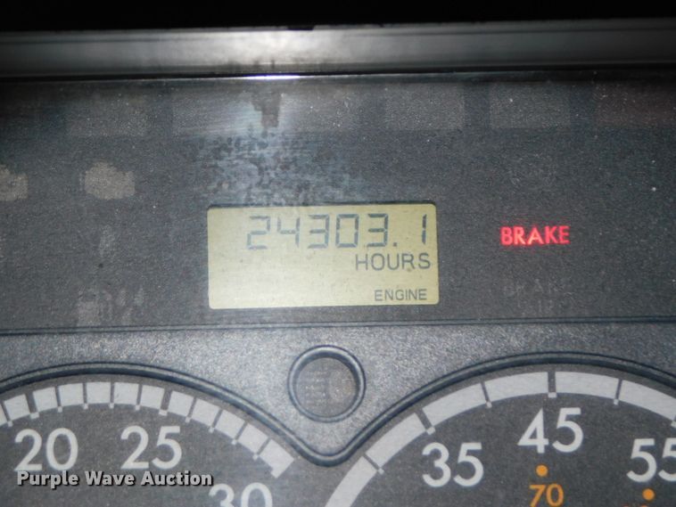 image for item DJ5874 2015 Freightliner Cascadia 125  semi truck