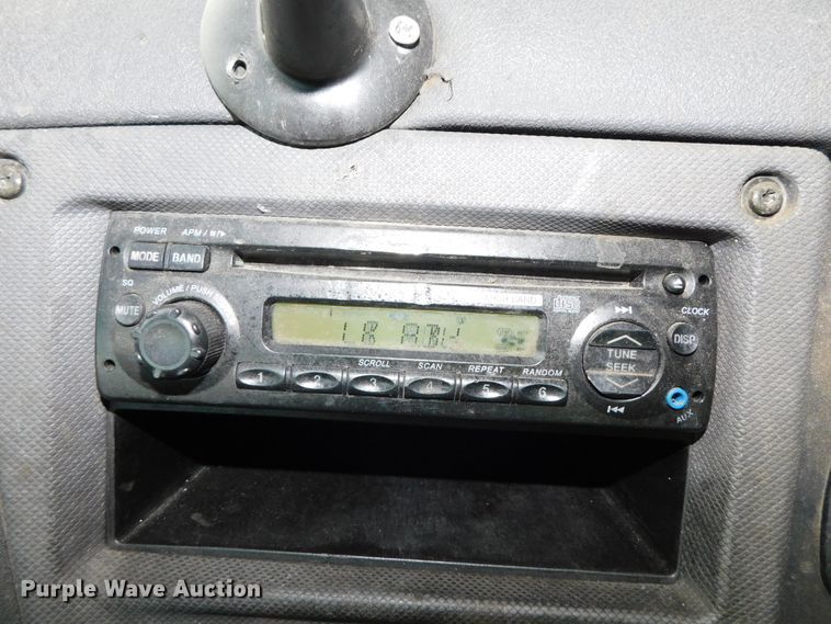 image for item DJ5874 2015 Freightliner Cascadia 125  semi truck