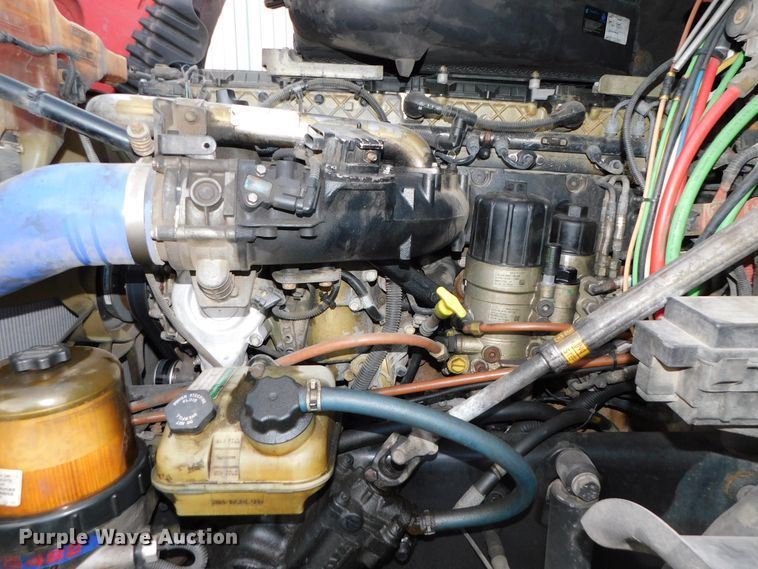 image for item DJ5874 2015 Freightliner Cascadia 125  semi truck