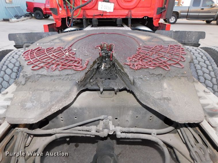 image for item DJ5874 2015 Freightliner Cascadia 125  semi truck