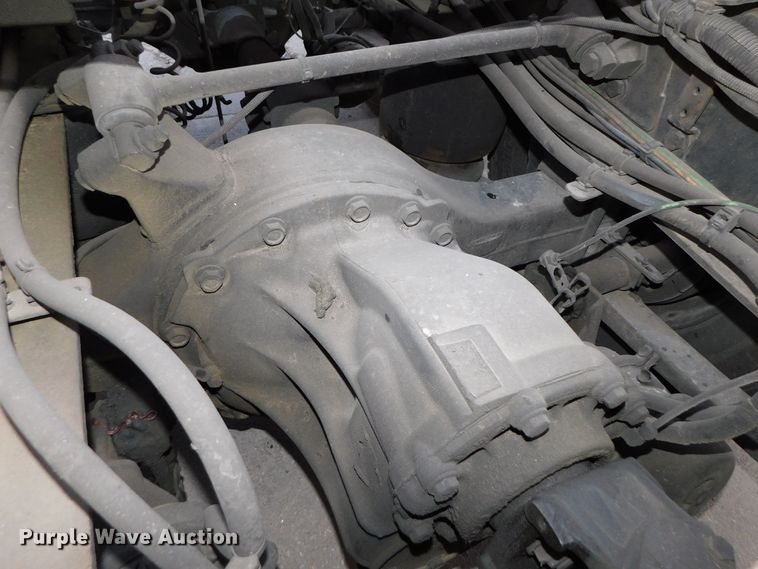 image for item DJ5874 2015 Freightliner Cascadia 125  semi truck