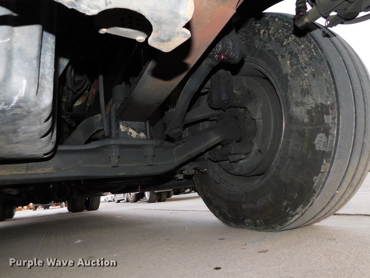 image for item DJ5874 2015 Freightliner Cascadia 125  semi truck