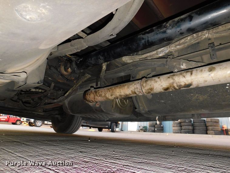 image for item DJ5874 2015 Freightliner Cascadia 125  semi truck