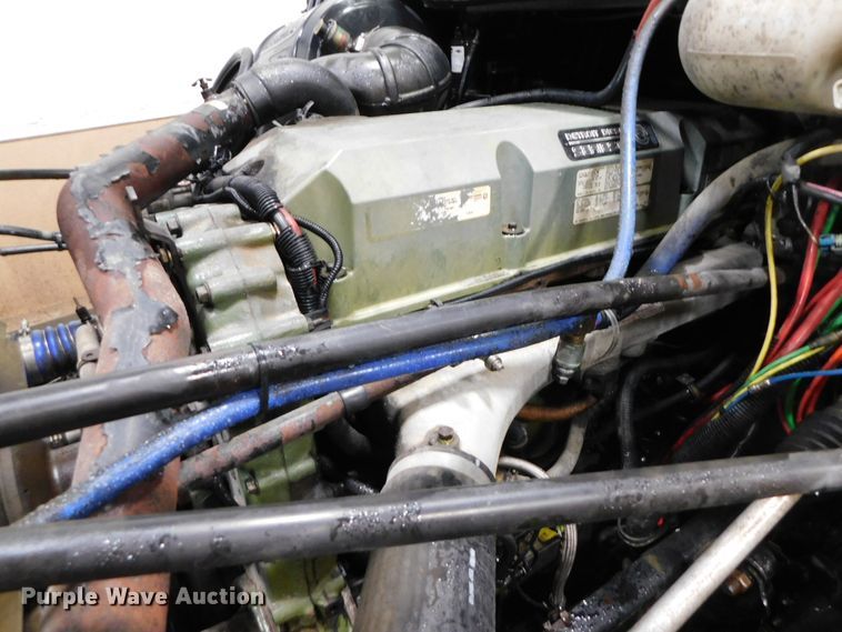 image for item DJ5892 2001 Freightliner Columbia  semi truck