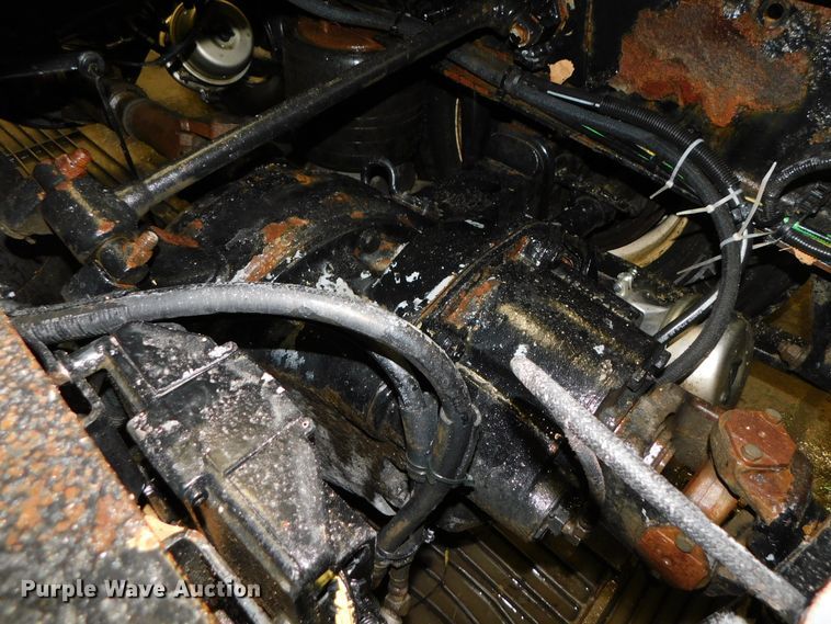 image for item DJ5892 2001 Freightliner Columbia  semi truck