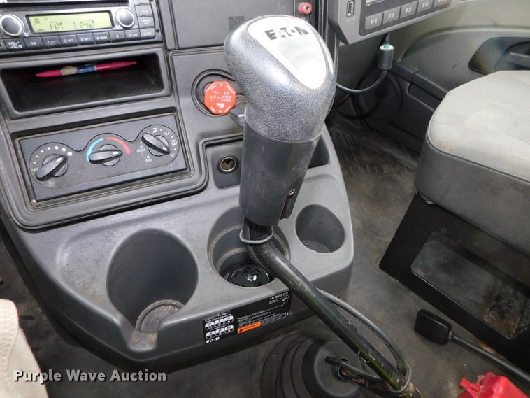 image for item DJ5893 2012 International ProStar Plus  semi truck