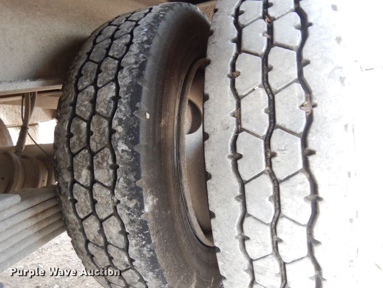 image for item DJ6656 2007 Neville oilfield trailer