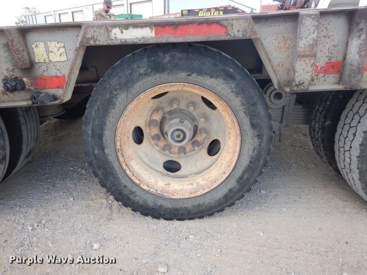 image for item DJ6656 2007 Neville oilfield trailer