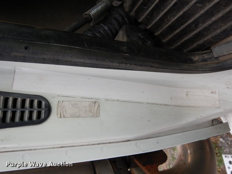 image for item DJ8067 2007 Sterling L-Line  semi truck