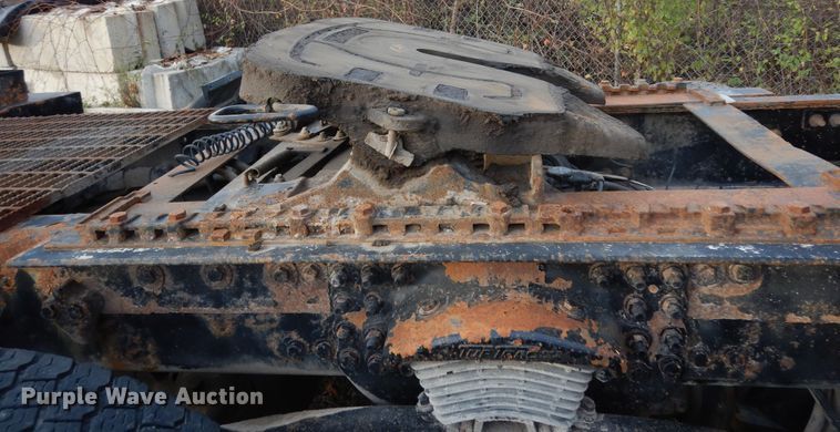 image for item DJ8067 2007 Sterling L-Line  semi truck