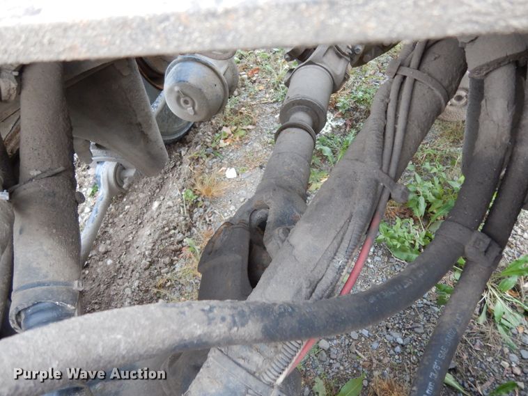 image for item DJ8067 2007 Sterling L-Line  semi truck