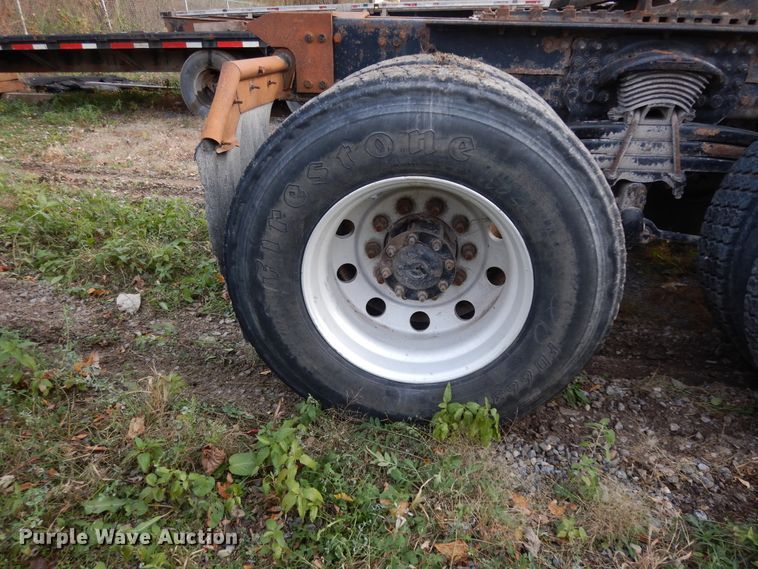 image for item DJ8067 2007 Sterling L-Line  semi truck