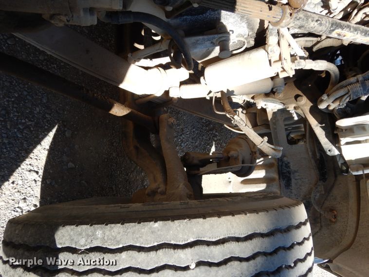 image for item DJ8102 2009 Peterbilt 384  semi truck