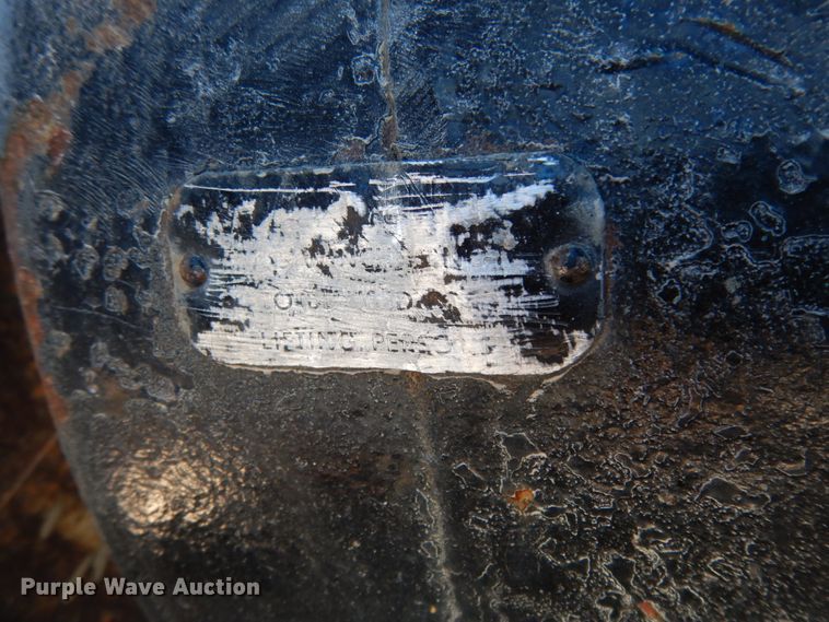 image for item DJ8104 2005 Peterbilt 379  winch truck