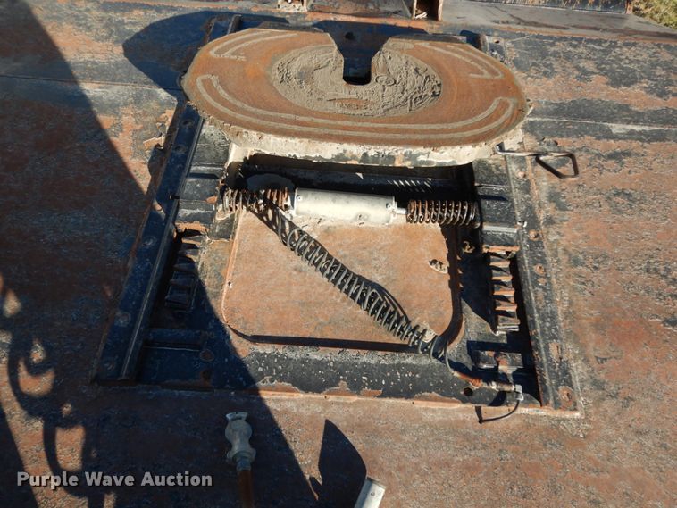 image for item DJ8104 2005 Peterbilt 379  winch truck