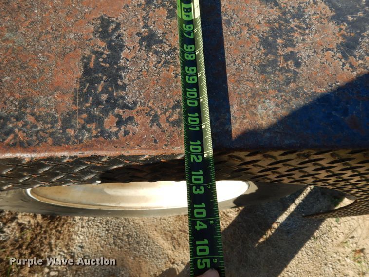 image for item DJ8104 2005 Peterbilt 379  winch truck