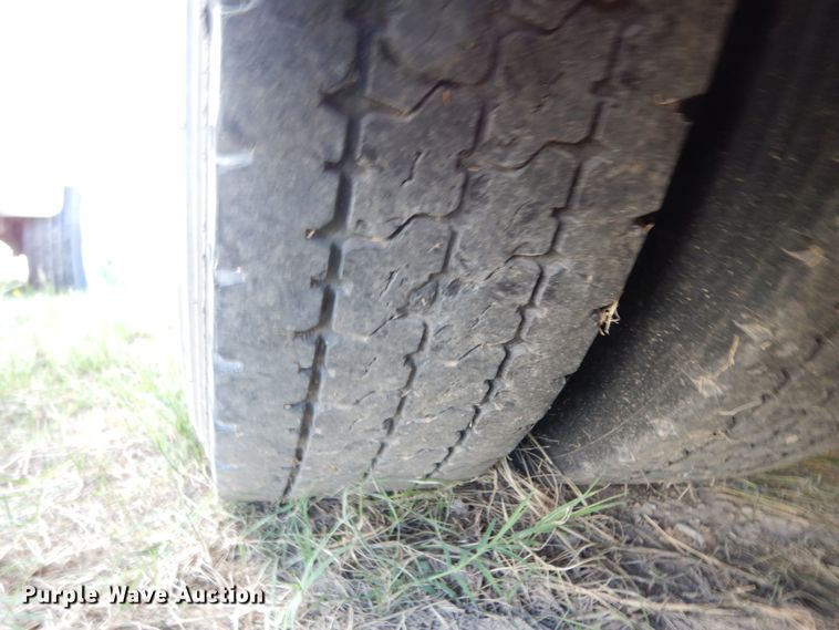 image for item DJ8104 2005 Peterbilt 379  winch truck