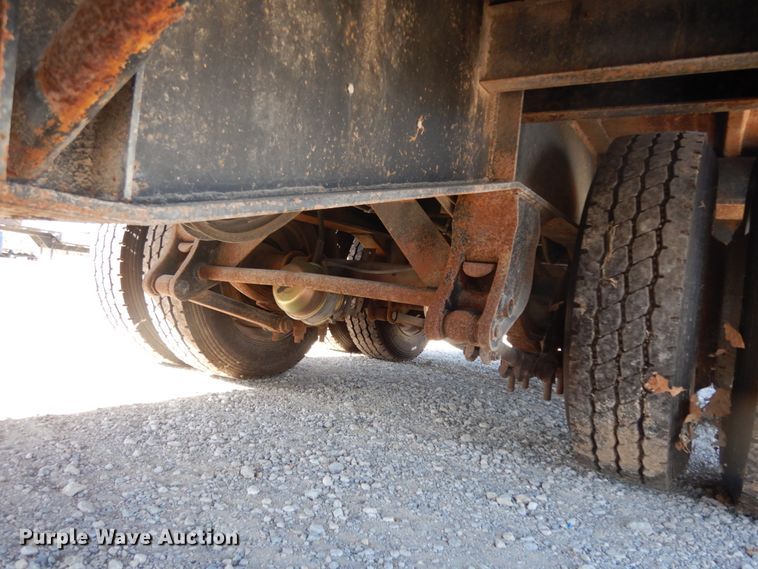 image for item DJ8147 1986 Great Dane GPD-48 drop deck trailer