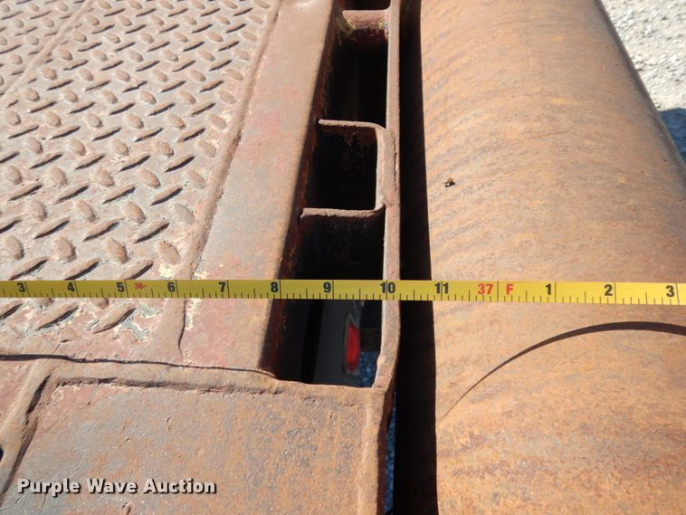 image for item DJ8147 1986 Great Dane GPD-48 drop deck trailer