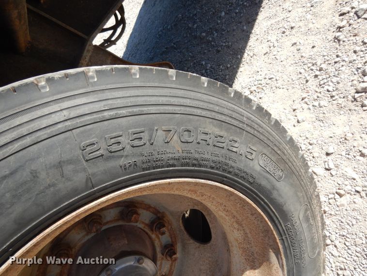 image for item DJ8147 1986 Great Dane GPD-48 drop deck trailer