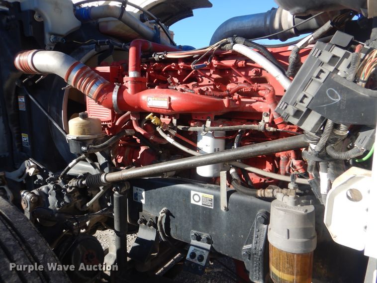 image for item DJ8572 2012 Peterbilt 389  semi truck