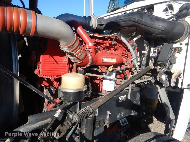 image for item DJ8572 2012 Peterbilt 389  semi truck