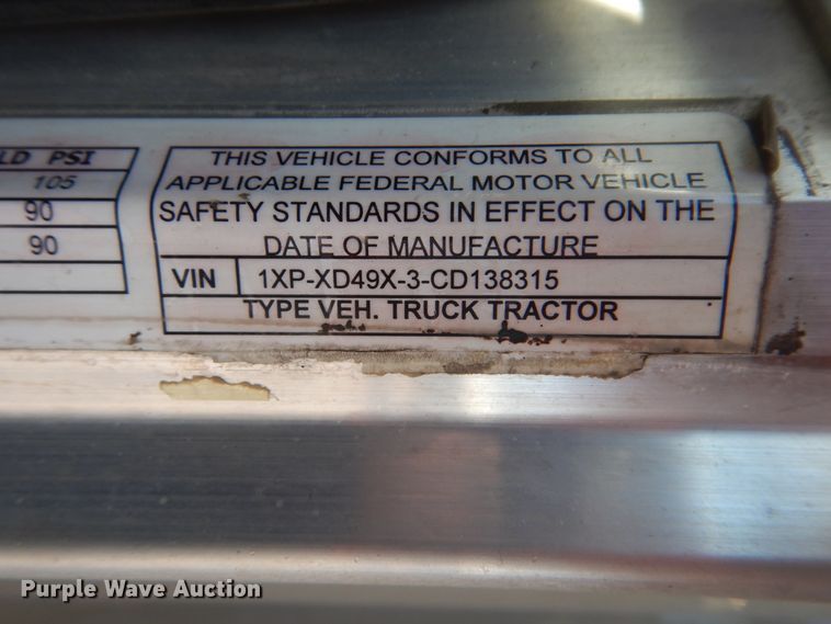 image for item DJ8572 2012 Peterbilt 389  semi truck