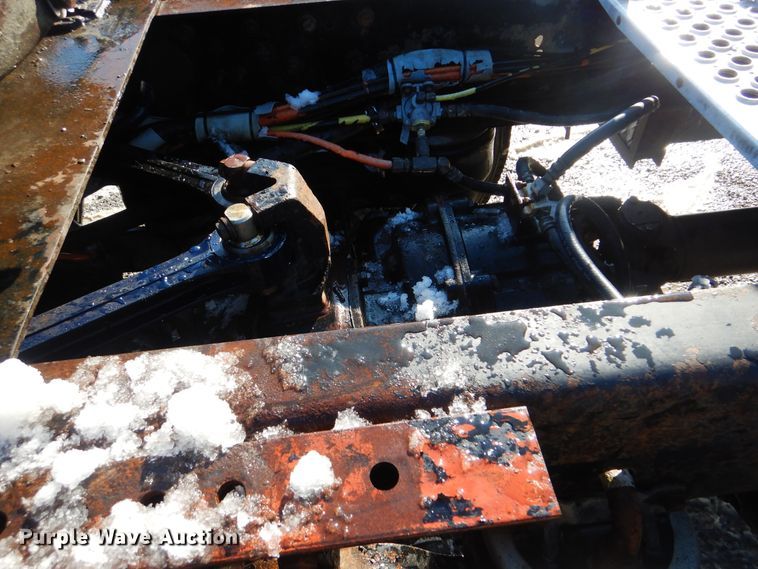 image for item DJ8576 2001 Kenworth T800  semi truck