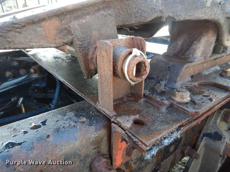 image for item DJ8576 2001 Kenworth T800  semi truck