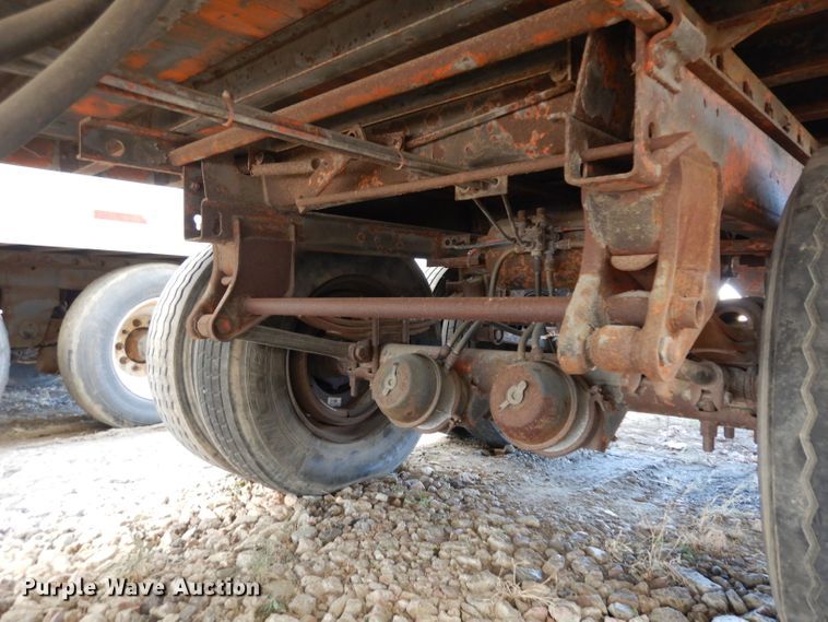 image for item EY9034 1990 Wabash dry van trailer