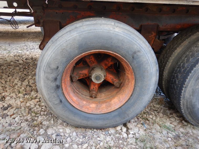 image for item EY9034 1990 Wabash dry van trailer