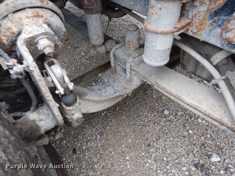 image for item GV9183 2006 Freightliner Columbia  semi truck