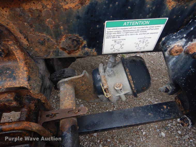 image for item GV9183 2006 Freightliner Columbia  semi truck