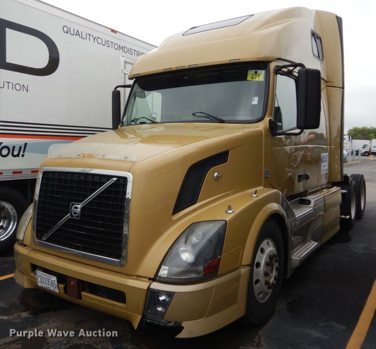 image for item GV9184 2009 Volvo VNL670  semi truck