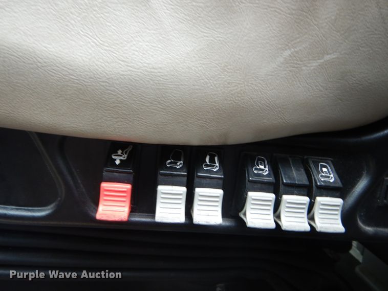 image for item GV9184 2009 Volvo VNL670  semi truck