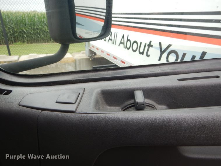 image for item GV9184 2009 Volvo VNL670  semi truck