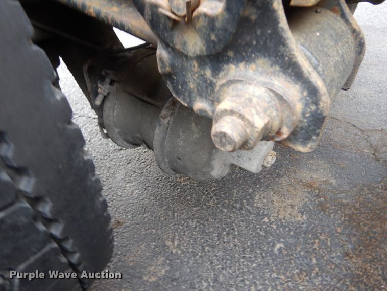 image for item GV9184 2009 Volvo VNL670  semi truck