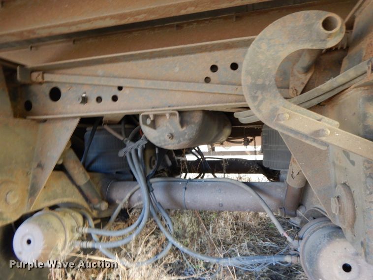 image for item HP9107 2001 Utility dry van trailer