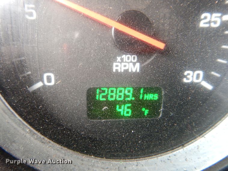 image for item HW9758 2012 Kenworth T700  semi truck