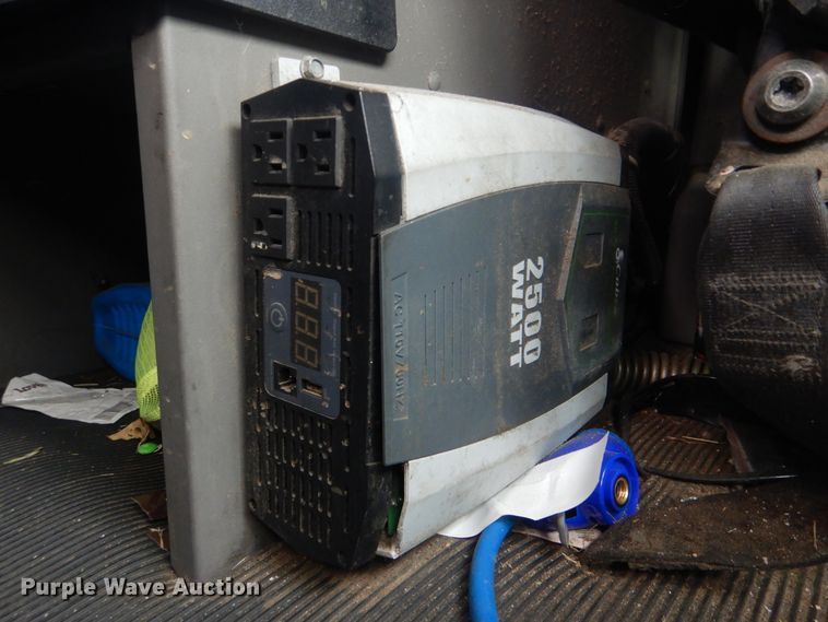 image for item HW9758 2012 Kenworth T700  semi truck