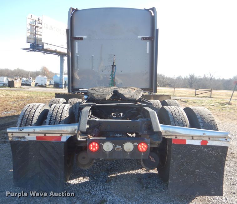 image for item HX9056 2008 Kenworth W900  semi truck