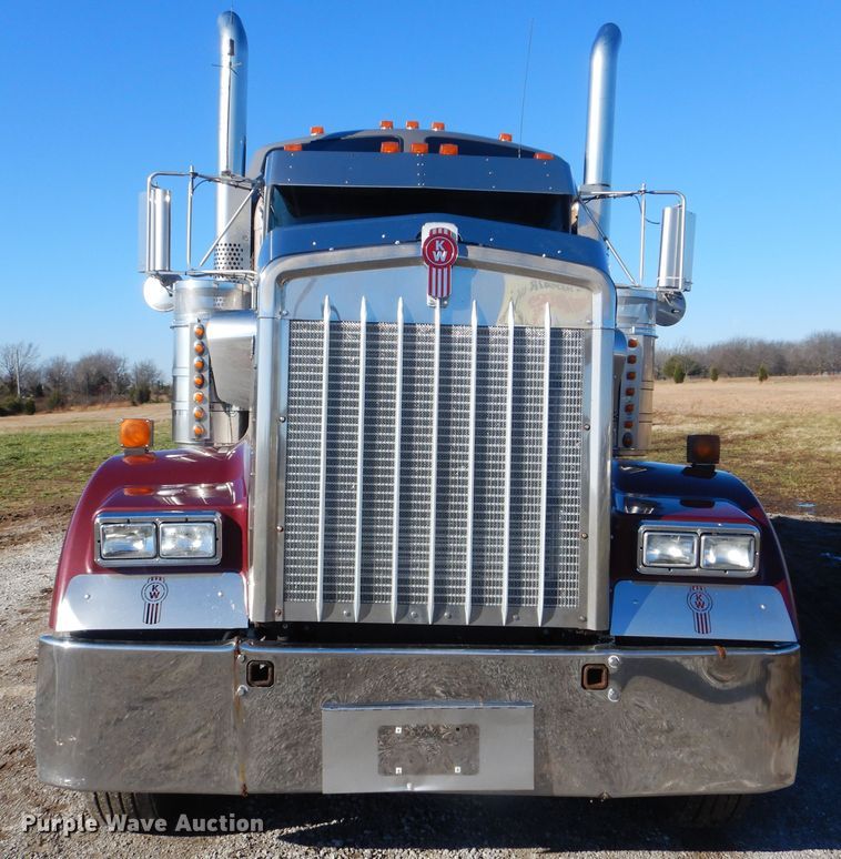 image for item HX9056 2008 Kenworth W900  semi truck