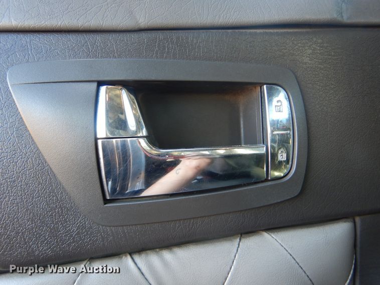 image for item HX9056 2008 Kenworth W900  semi truck