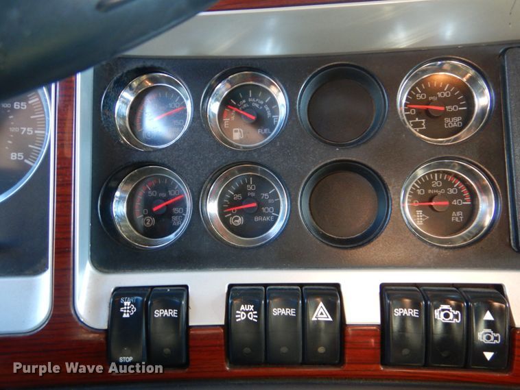 image for item HX9056 2008 Kenworth W900  semi truck