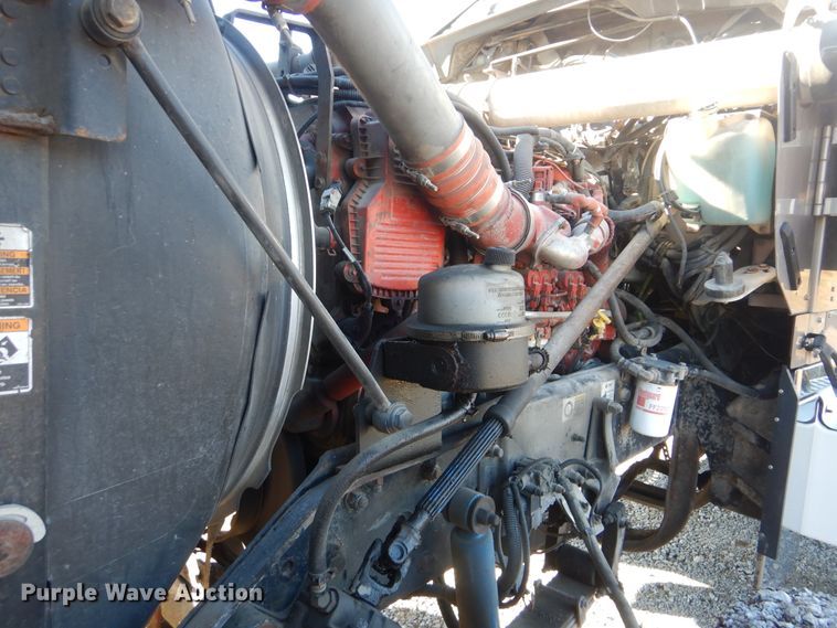 image for item HX9056 2008 Kenworth W900  semi truck