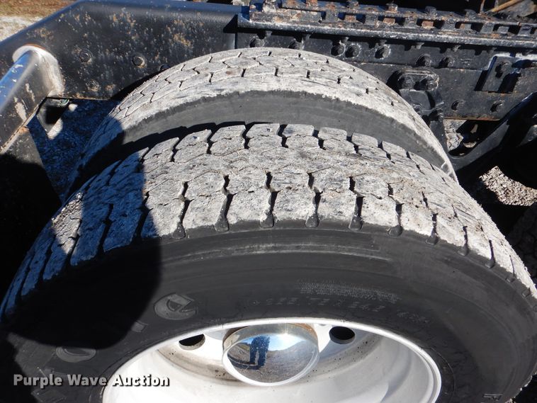 image for item HX9056 2008 Kenworth W900  semi truck